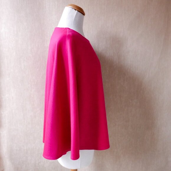 Handmade Bright Pink Short Lightweight Knit Cape - Picture 3 of 8